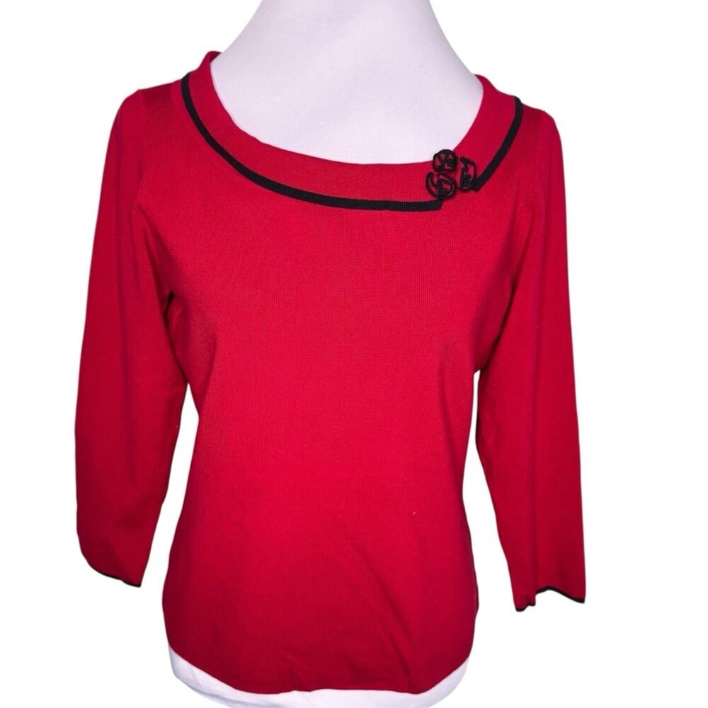 Evie Womens Red Sweater Black Trim Pullover Rosette Embellishment Size Large NWT